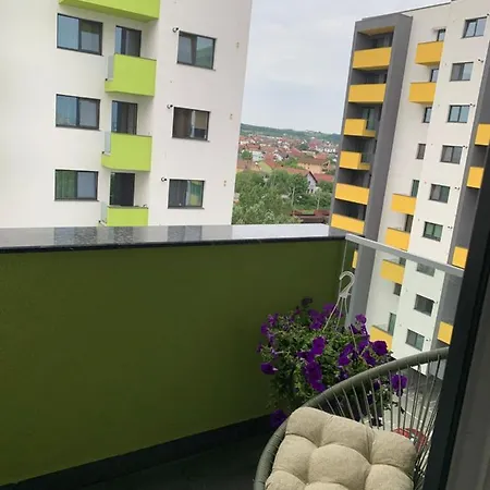 Black&white Appartement Craiova